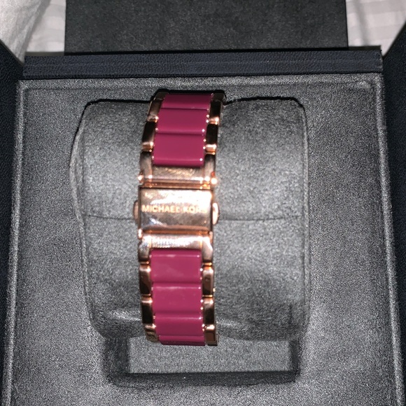 Michael kors watch - Picture 2 of 2